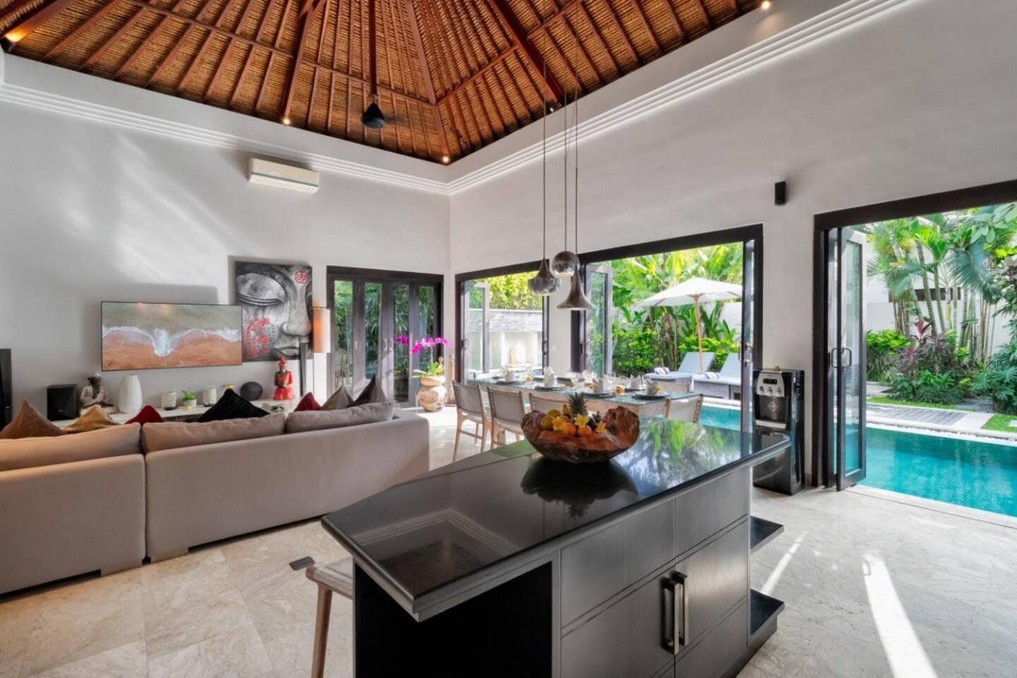 The Residence Seminyak Luaran gambar