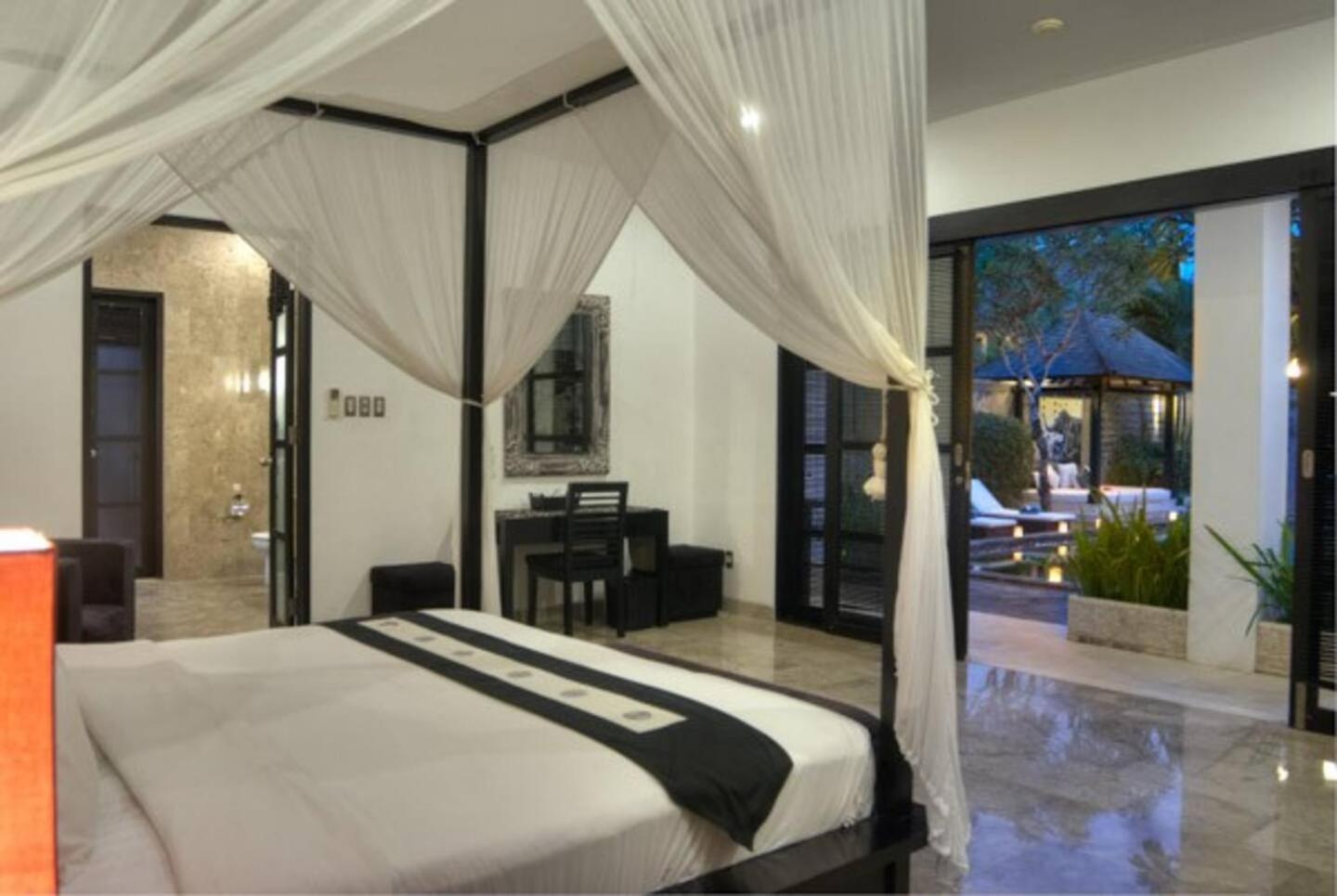 The Residence Seminyak Luaran gambar