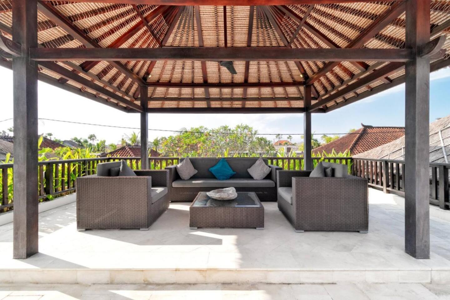 The Residence Seminyak Luaran gambar