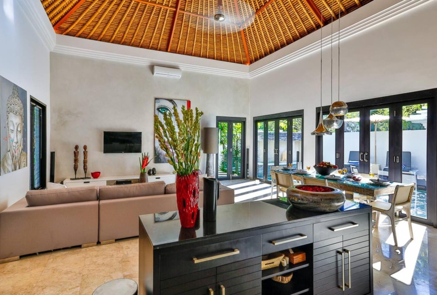 The Residence Seminyak Luaran gambar