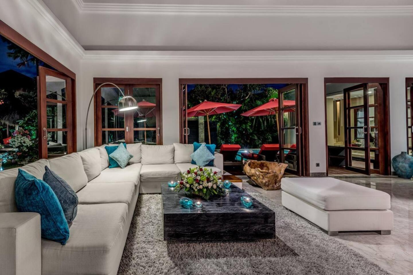 The Residence Seminyak Luaran gambar