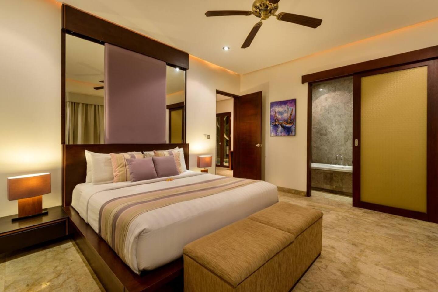 The Residence Seminyak Luaran gambar