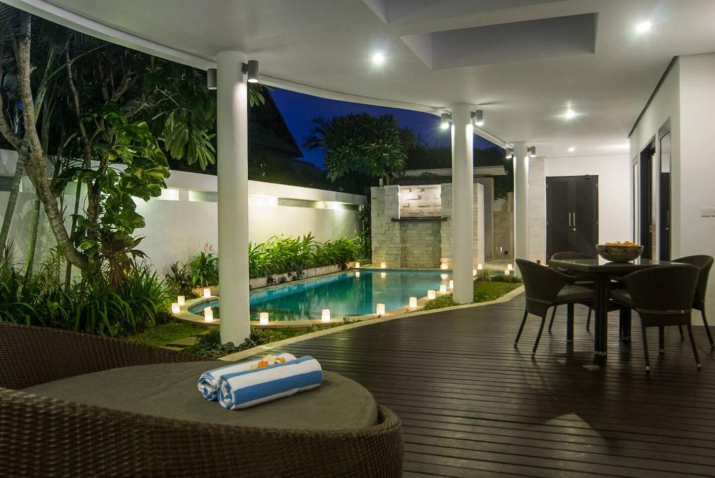 The Residence Seminyak Luaran gambar