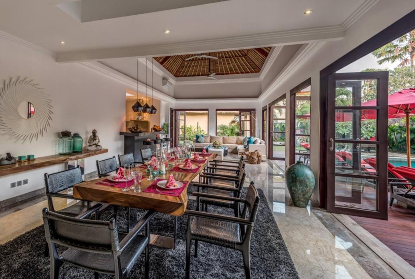 The Residence Seminyak Luaran gambar