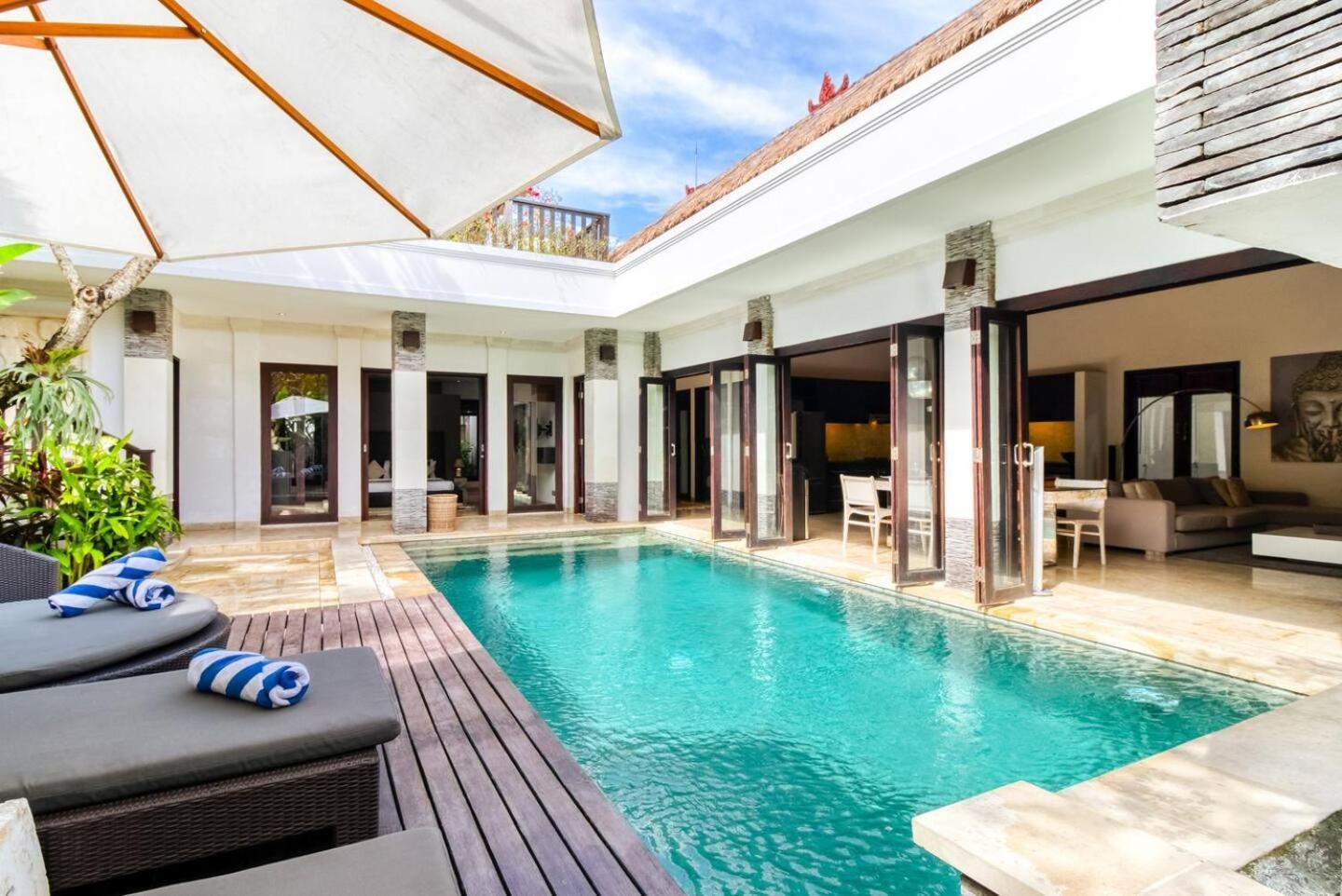 The Residence Seminyak Luaran gambar